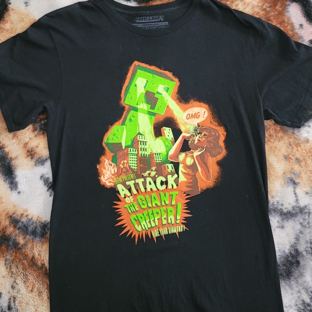 Minecraft giant creeper tshirt